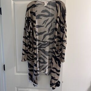 BiBi Womens L Open Front Cardigan Animal Print Lightweight Long Sleeve Duster